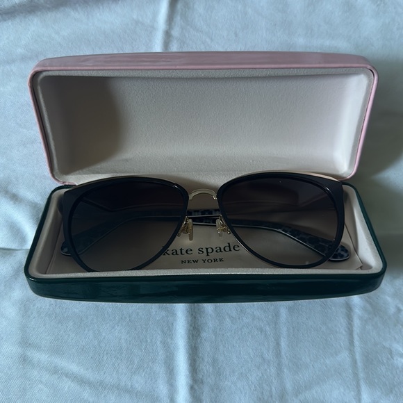 Kate spade sunglasses - Picture 2 of 4